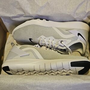Nike White and Gray Sneakers